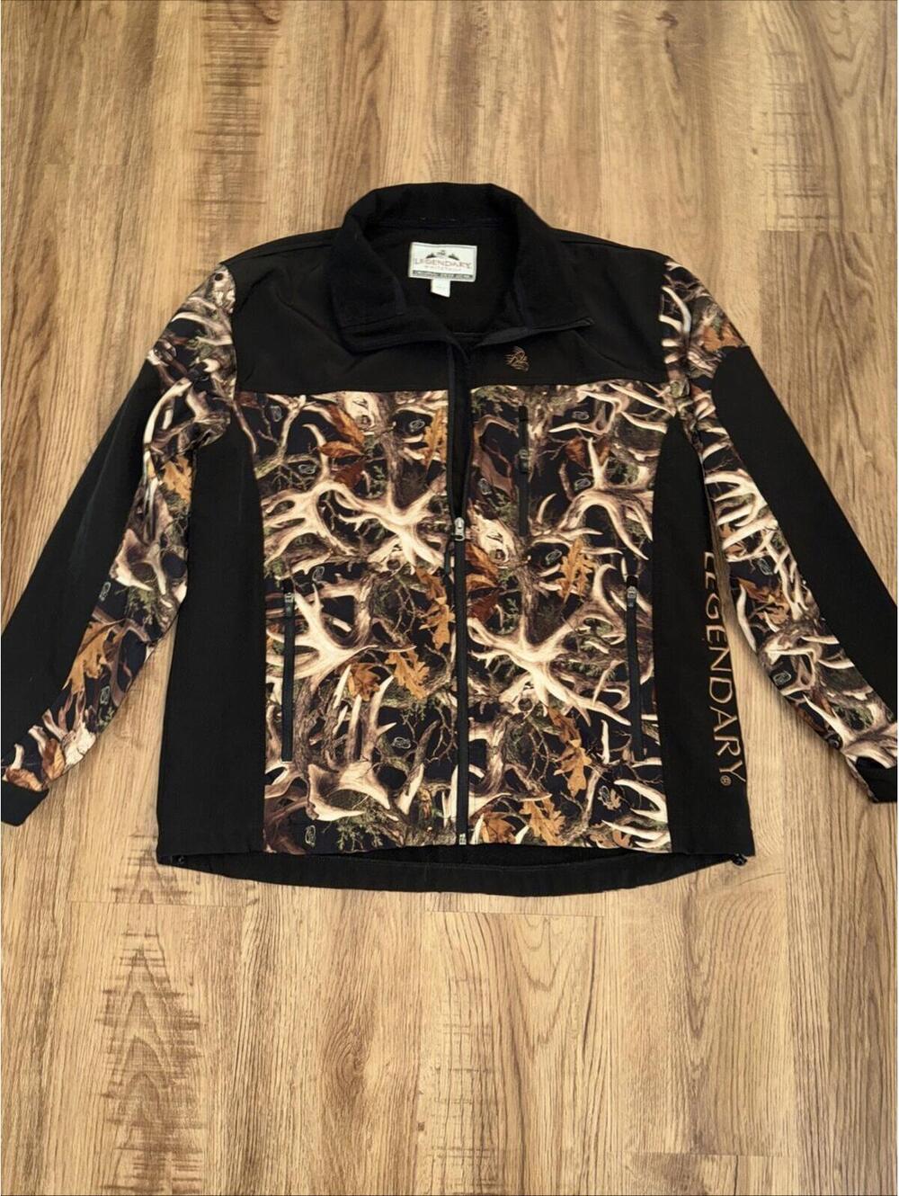 Legendary Whitetails Softshell Jacket Mossy Oak Mens Sz Large  Dad Gift